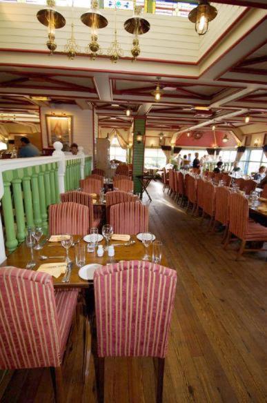 Island View Hotel Малахайд Екстериор снимка